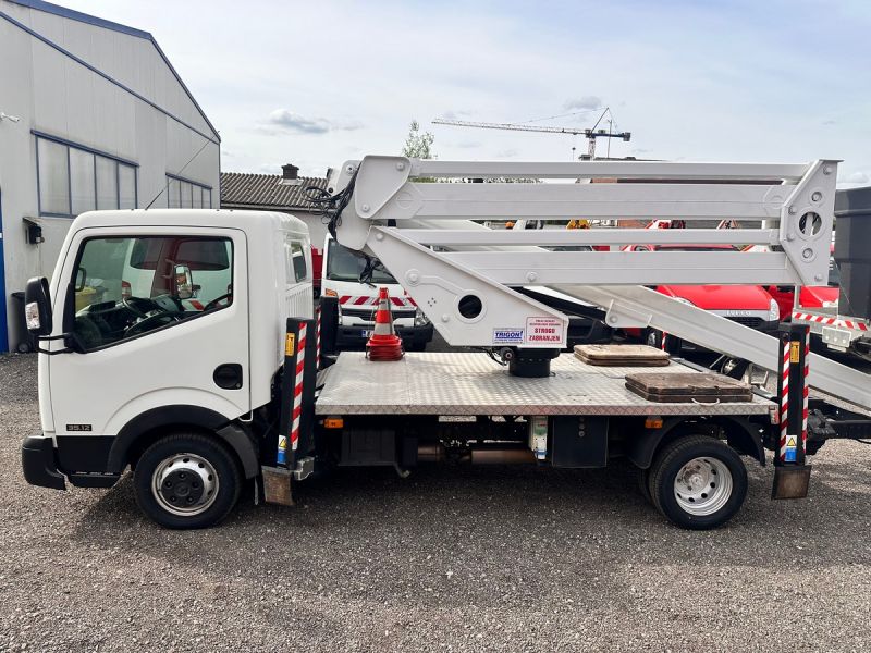 Bucket trucks CTE 20.2 on NISSAN NT400 Cabstar, 35.12 vehicle Price