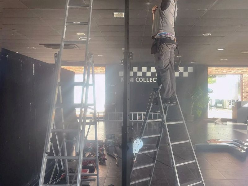 GUIL ELC-730/R Crane for Mounting Awnings, Pergolas, Air Conditioners, Duct Air Conditioners, Knauf and Beams Price
