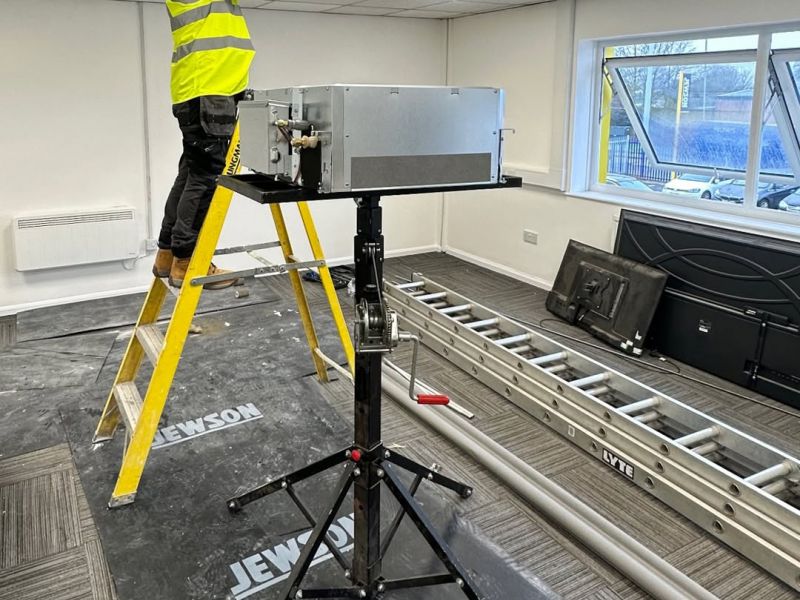 GUIL ELC-720I Crane for Installation of Awnings, Pergolas, Air Conditioners, Duct Air Conditioners, Knauf and Beams Price