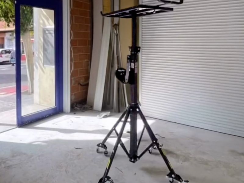 GUIL ELC-720I Crane for Installation of Awnings, Pergolas, Air Conditioners, Duct Air Conditioners, Knauf and Beams Price