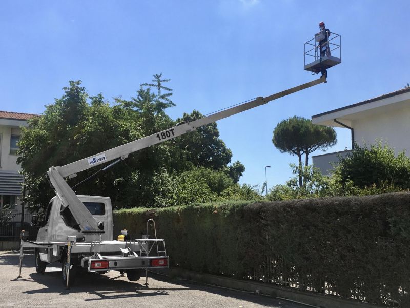 AUTO KOŠARA***NOVO***GSR 18M KRAN 300KG NOSIVOST NA IVECU B-KAT. - Prodaja, Cijena