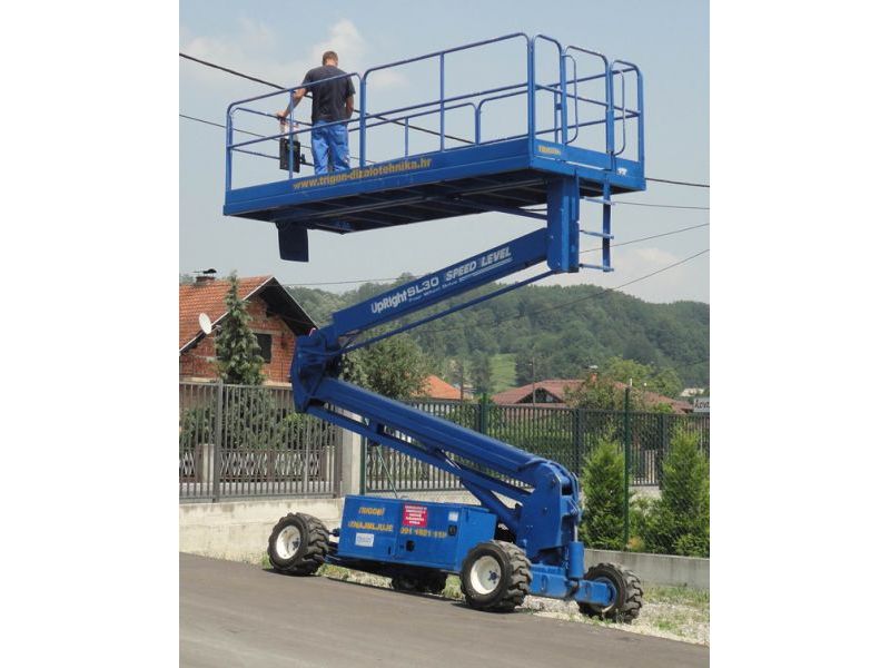 Škarasta vertikalna platforma UPRIGHT SL30SL sa uređajem za nivelaciju platforme na kosim terenima (max. 11,00 m) - Prodaja, Cijena