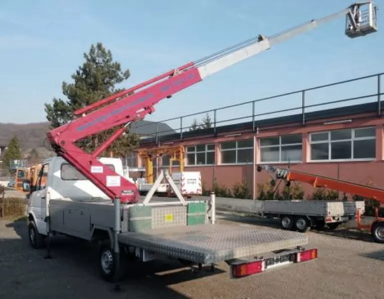 Teleskopskahidraulicnaautodizalicadenkadk12mk22namercedesu311cdi03