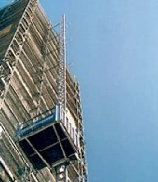 Slika geda okomiti 500z u visini