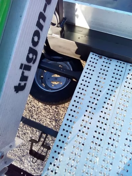 Autokosara-multitel-16m-na-vozilu-nissan-cabstar-15