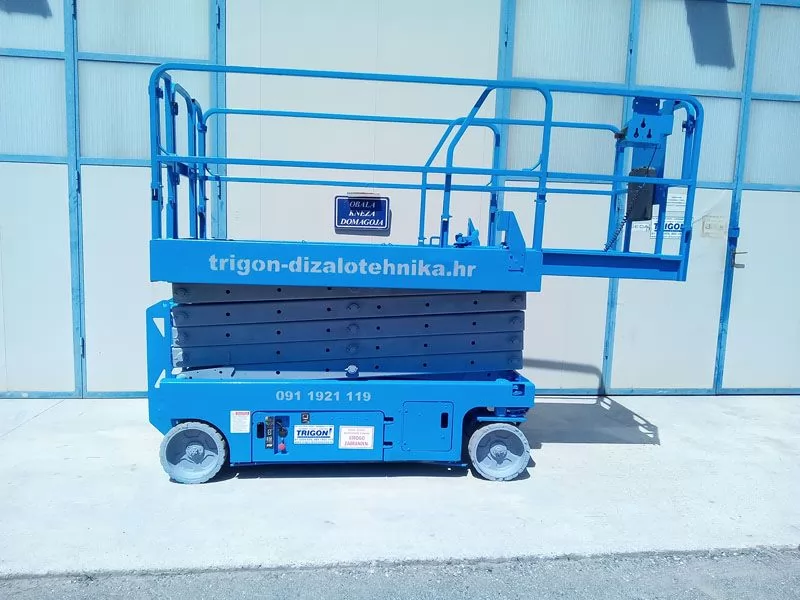 Radna platforma genie gs3246 03