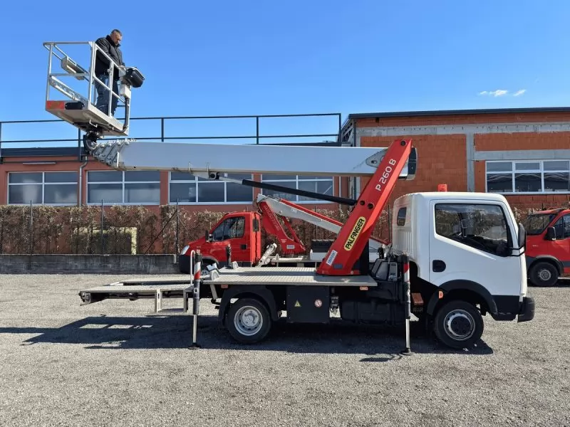 Auto košara teleskopska palfinger p 260 b, na vozilu nissan b kat.autokosara123