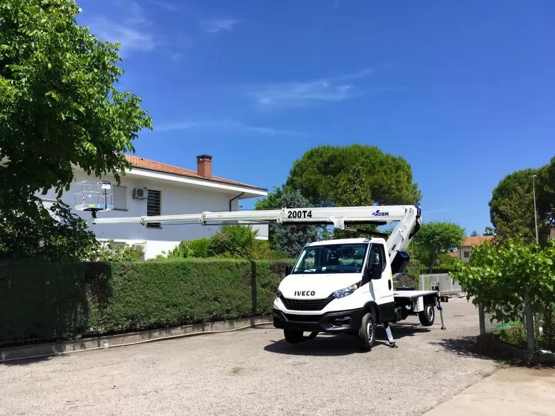 Nova auto koYara gsr b200t4 na vozilu mercedes ili iveco - leasing, b kategorija (2)