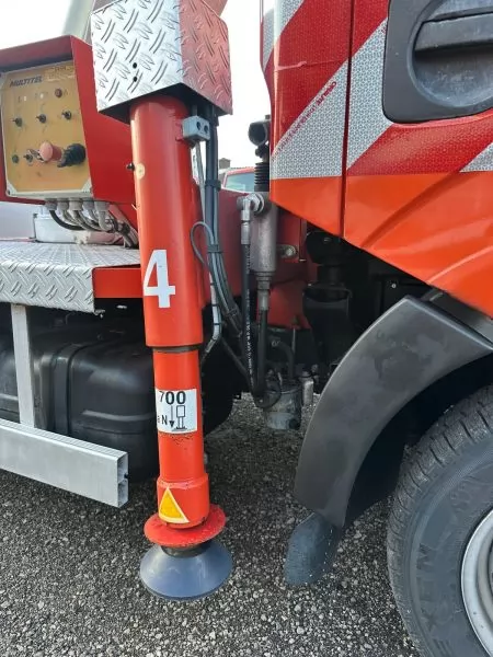 Auto koYara 16,30 m multitel na vozilu nissan, b kategorija (21)