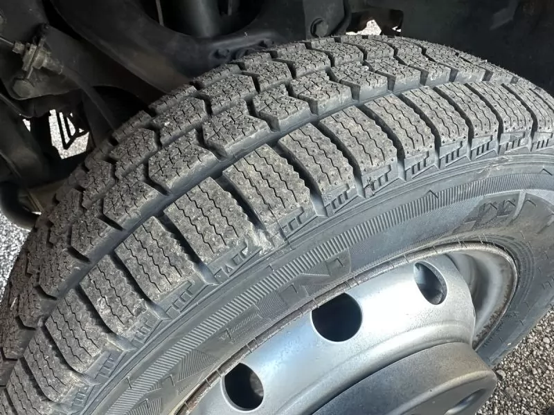Auto koYara 16,30 m multitel na vozilu nissan, b kategorija (7)