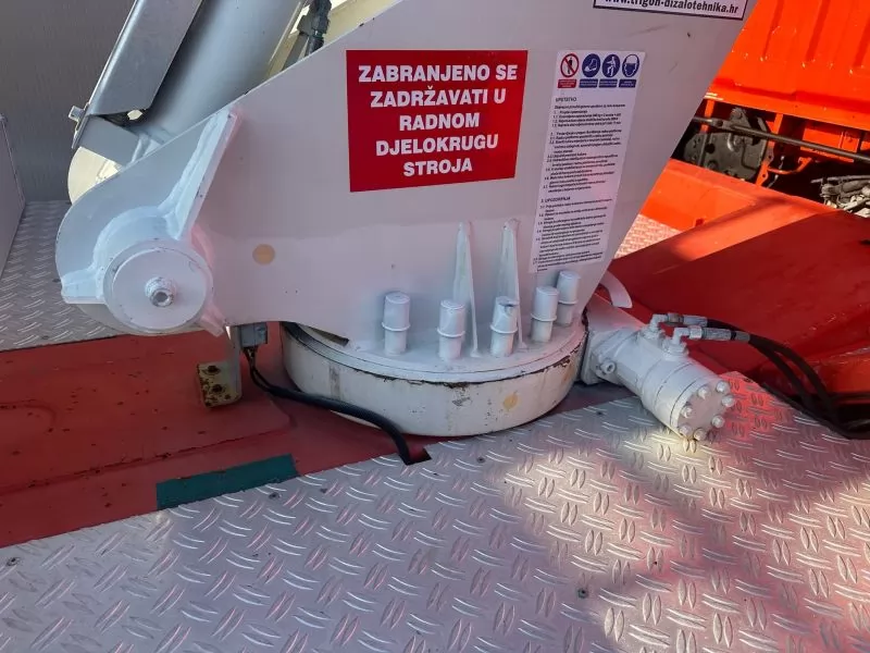Teleskopska radna platforma multitel 160 alu ds na vozilu nissan-img 8483