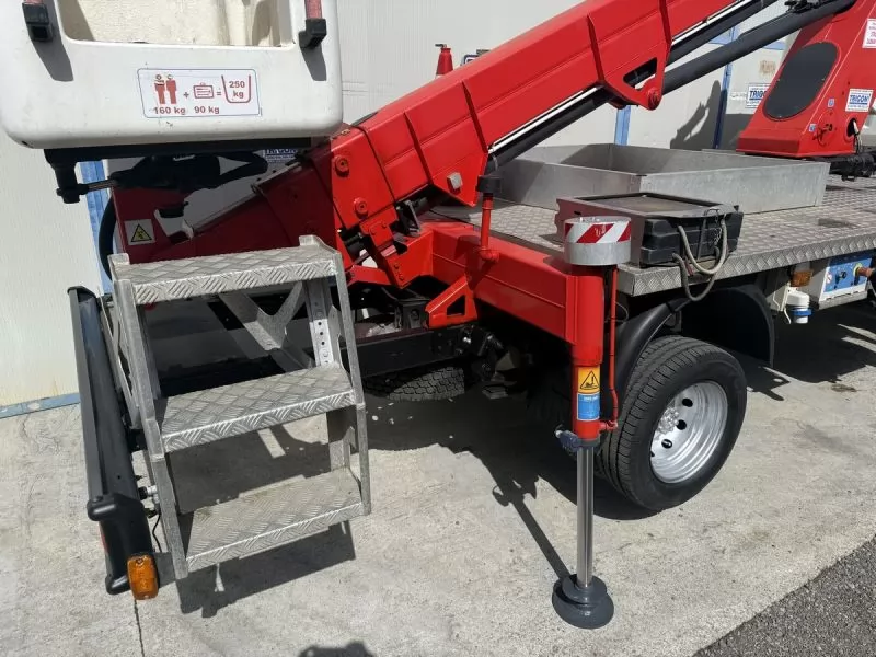 Auto kosara cte b lift 17 na vozilu nissanimg 0389