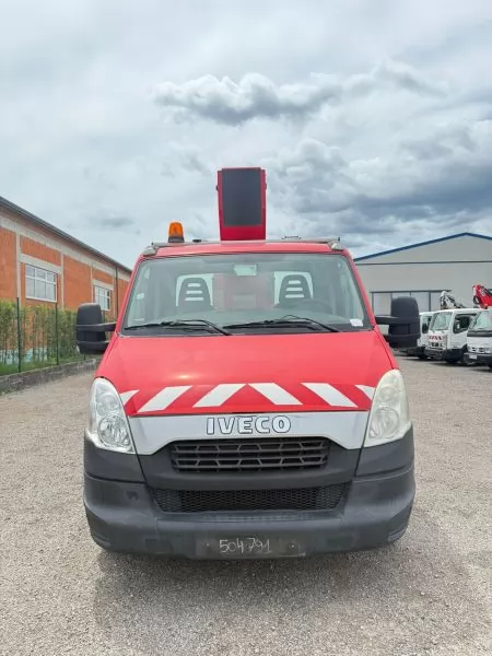 Auto koYara, iveco daily 3,5t, 2013g, 17m kranwhatsapp image 2025-05-28 at 13.04.35 (1)